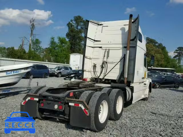 2011 VOLVO VNL 4V4NC9EJ7BN529944 image 3