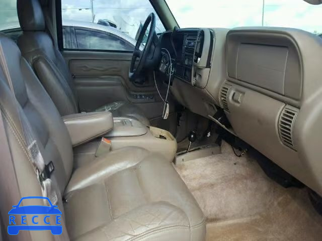 1997 GMC YUKON 1GKEK13R8VJ709541 image 4