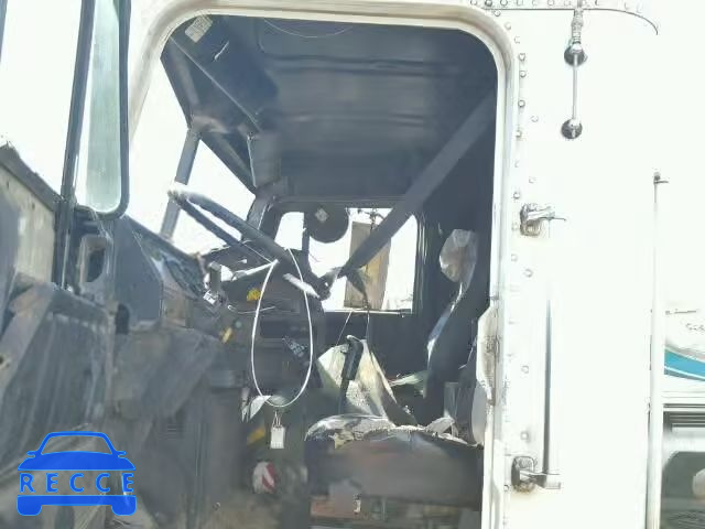 1999 FREIGHTLINER CONVENTION 1FUY3MDB2XP960542 image 4