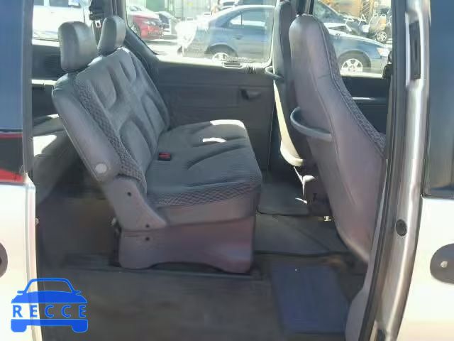 2000 CHRYSLER VOYAGER 2C4GJ2531YR897440 image 5