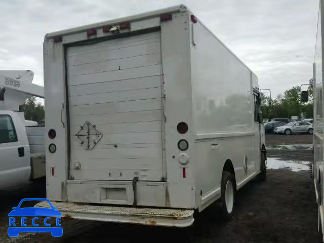 2001 FREIGHTLINER M LINE WAL 4UZAANBW91CH52830 Bild 3