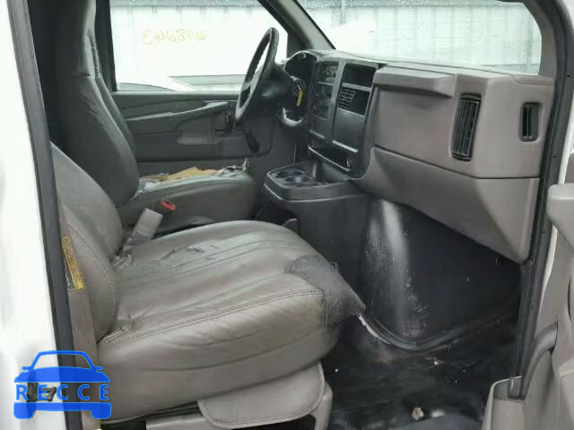 2004 GMC SAVANA G35 1GTHG35U841104005 image 4