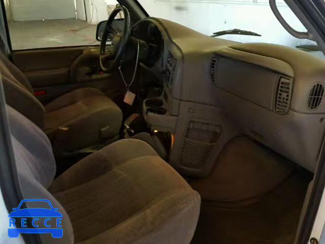 2002 GMC SAFARI 1GKEL19X82B512541 Bild 4