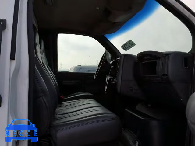 2004 GMC C7500 C7C0 1GDJ7C1CX4F902406 image 4