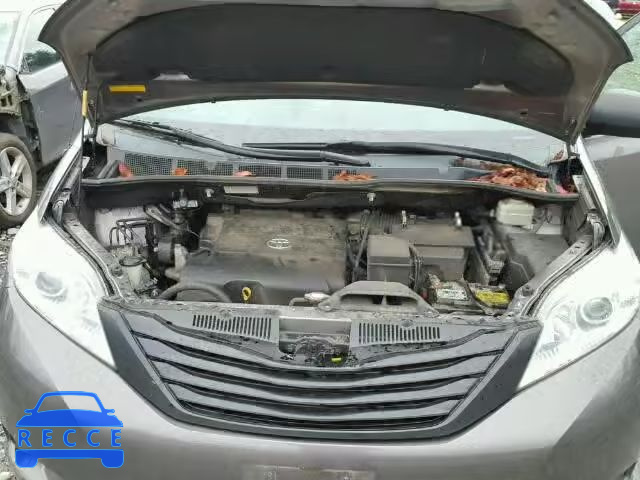 2011 TOYOTA SIENNA 5TDZK3DC0BS018988 image 6