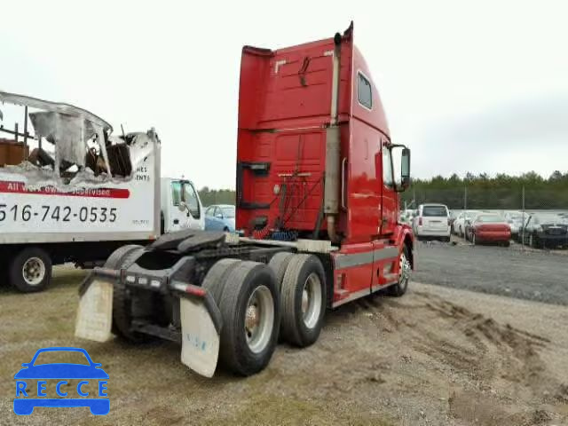 2006 VOLVO VNL 4V4NC9GHX6N397469 Bild 3