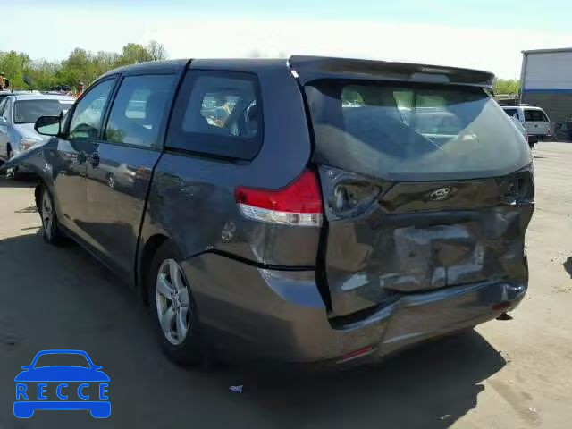 2011 TOYOTA SIENNA 5TDZK3DC5BS049539 image 2