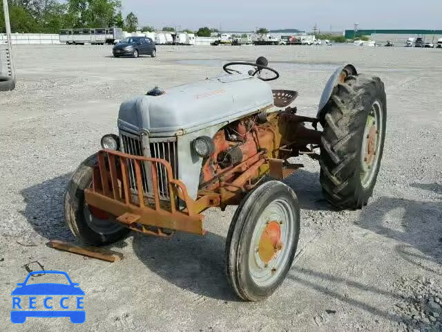 1952 FORD 8N TRACTOR PARTS0NLY2537 image 1