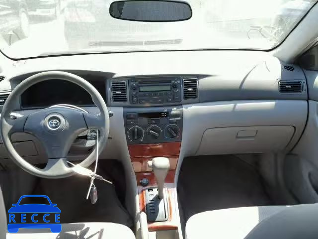 2005 TOYOTA COROLLA 1NXBR32E25Z411940 image 8