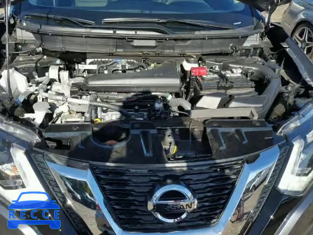 2017 NISSAN ROGUE SV 5N1AT2MV2HC742502 Bild 6