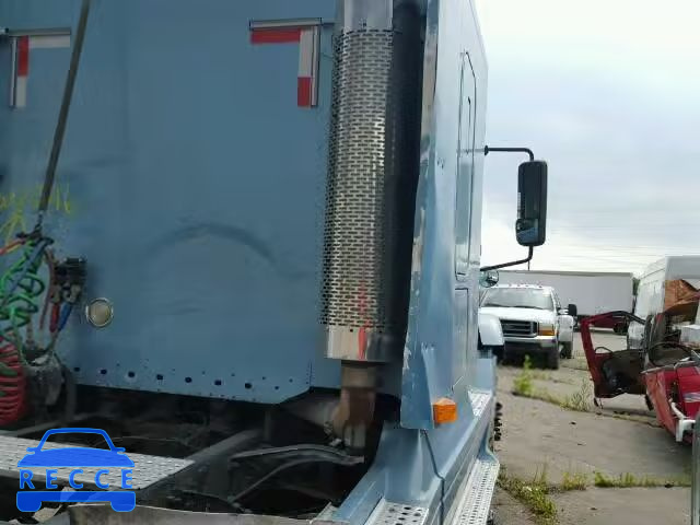 2002 FREIGHTLINER CONVENTION 1FUJBBCG92LG30390 image 9