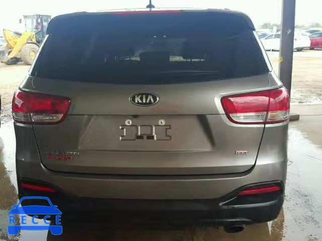 2017 KIA SORENTO LX 5XYPG4A39HG194186 image 9