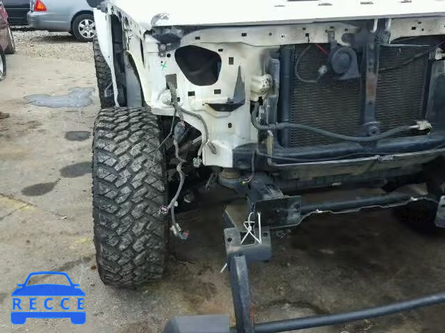 2008 HUMMER H3 SUV 5GTEN13E588138997 image 9