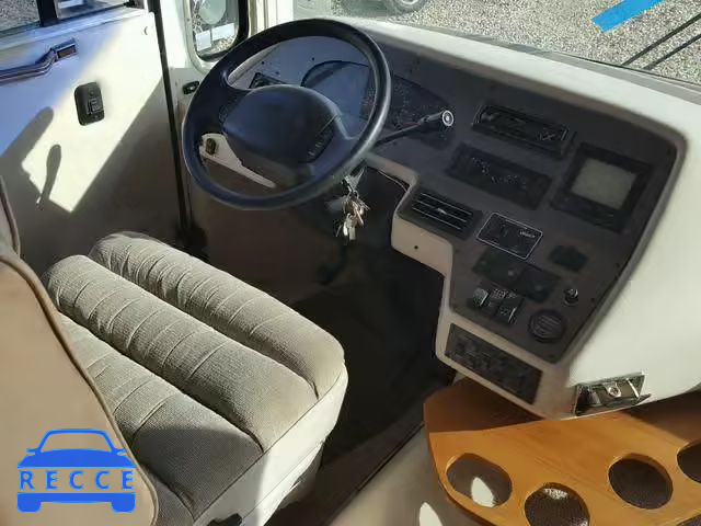 1999 FORD MOTORHOME 3FCMF53S1XJA04870 image 4