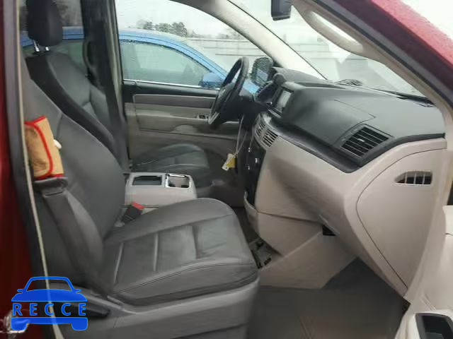 2011 VOLKSWAGEN ROUTAN SEL 2V4RW5DG7BR658505 зображення 4