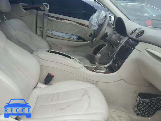 2007 MERCEDES-BENZ CLK 550 WDBTJ72HX7F214862 image 4