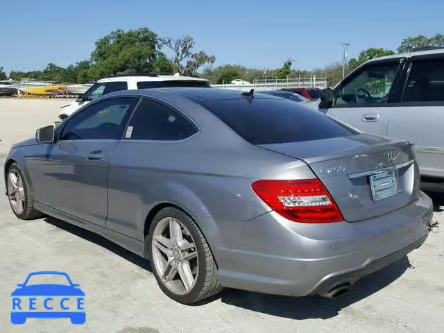 2015 MERCEDES-BENZ C 250 WDDGJ4HB6FG372215 image 2