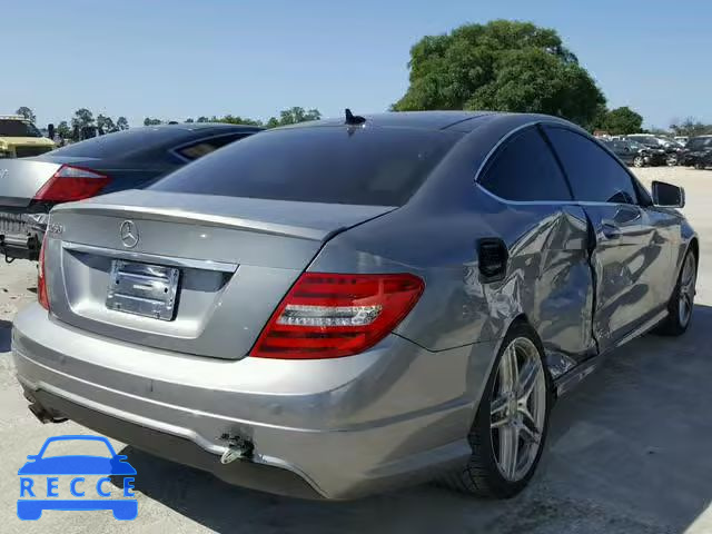 2015 MERCEDES-BENZ C 250 WDDGJ4HB6FG372215 image 3