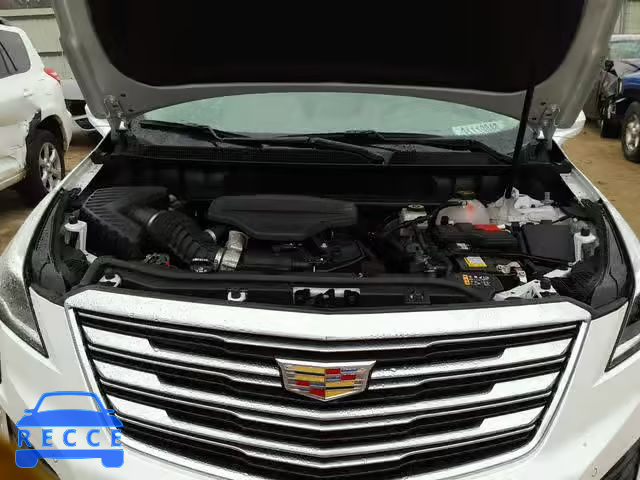 2017 CADILLAC XT5 PREMIU 1GYKNERS6HZ113884 Bild 6