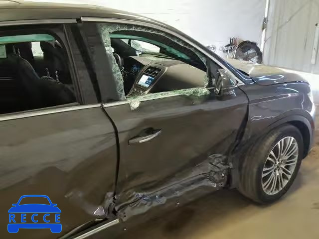 2017 LINCOLN MKX RESERV 2LMPJ6LR8HBL15437 image 8