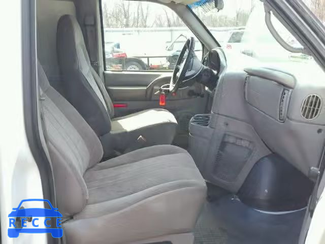 2004 GMC SAFARI XT 1GTDL19X54B500941 image 4