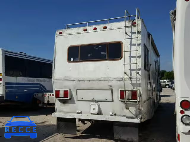 1989 CHEVROLET P30 1GBKP37W1K3307599 image 3