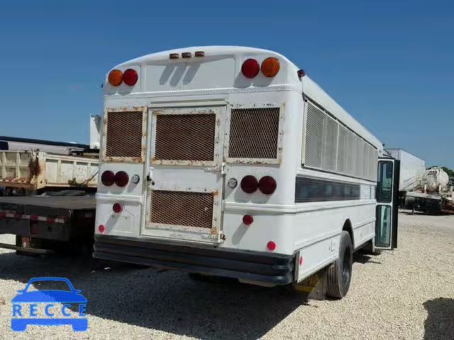 2000 INTERNATIONAL 3000 3800 1HVBBABL9YH268360 image 3