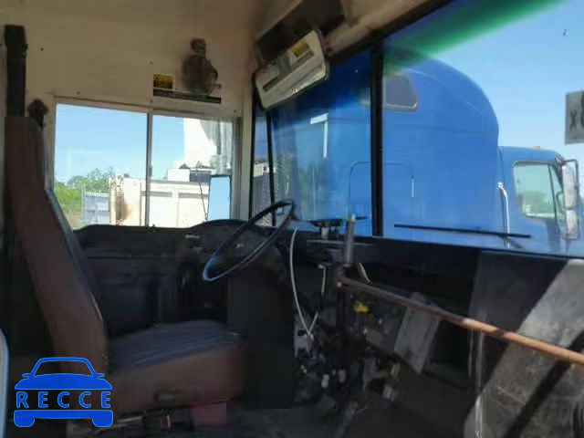 2000 INTERNATIONAL 3000 3800 1HVBBABL9YH268360 image 4