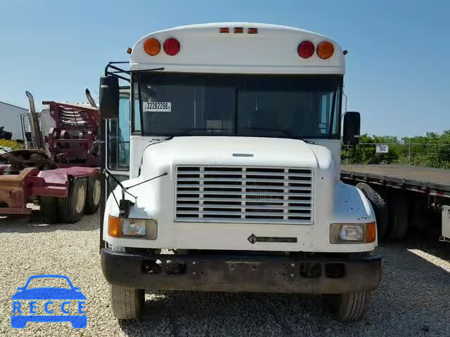 2000 INTERNATIONAL 3000 3800 1HVBBABL9YH268360 image 8