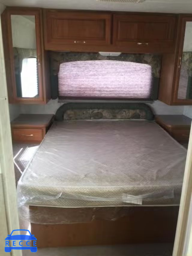 2002 WORKHORSE CUSTOM CHASSIS MOTORHOME 5B4LP57G823345051 image 6