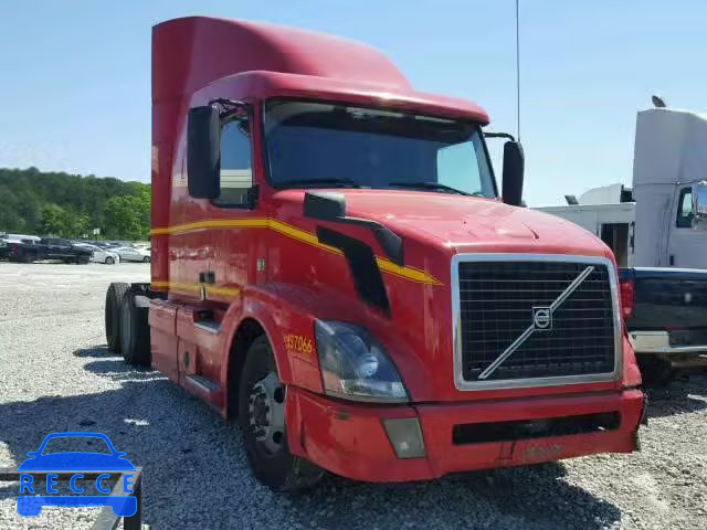 2014 VOLVO VN VNL 4V4NC9EH7EN154235 image 0