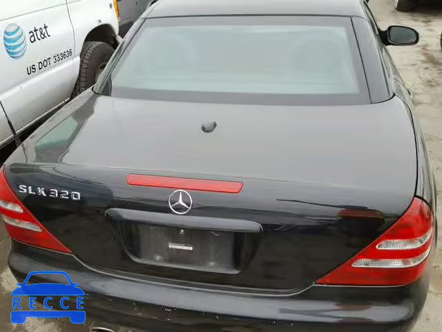 2001 MERCEDES-BENZ SLK 320 WDBKK65F01F225146 Bild 5