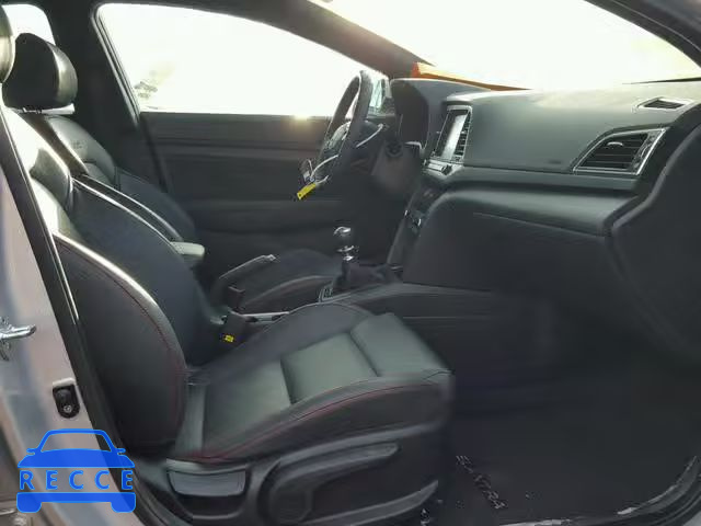 2017 HYUNDAI ELANTRA SP KMHD04LB0HU332798 image 4