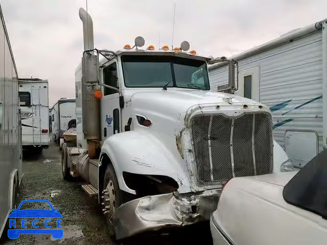 2010 PETERBILT 384 1XPVA08X8AD104913 Bild 0