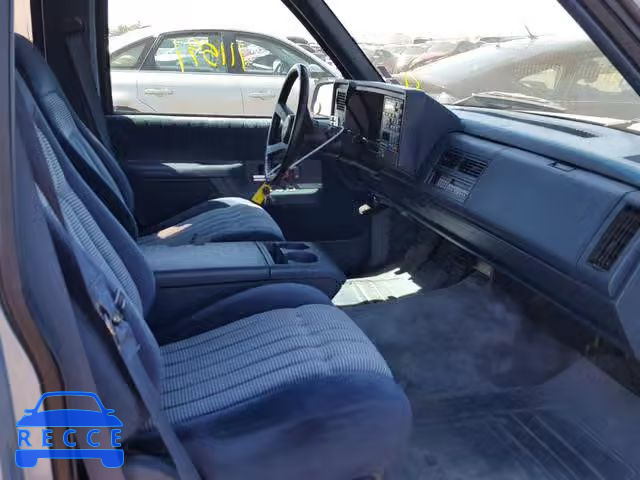 1993 GMC SUBURBAN C 1GKEC16K8PJ700059 image 4