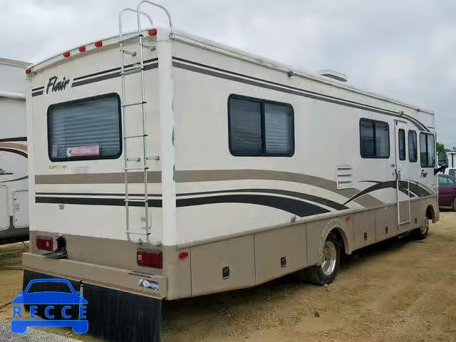 2002 WORKHORSE CUSTOM CHASSIS MOTORHOME 5B4LP57G823355692 Bild 3