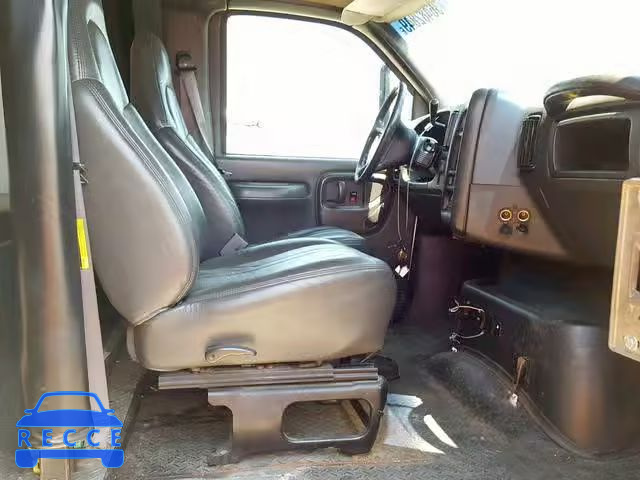 2005 GMC C6500 C6C0 1GDJ6C1395F533493 image 4