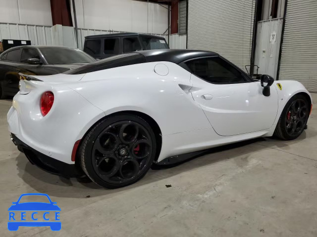 2017 ALFA ROMEO 4C ZARBAAA47HM245045 Bild 2