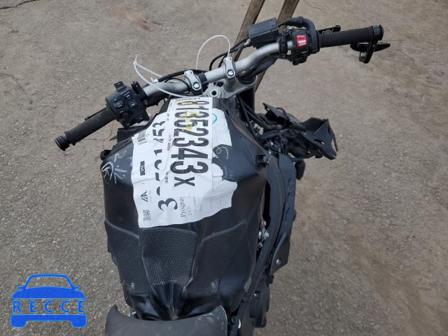 2017 YAMAHA FZ10 C JYARN48Y2HA000402 image 4