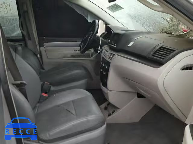 2011 VOLKSWAGEN ROUTAN SE 2V4RW3DG5BR738809 зображення 4