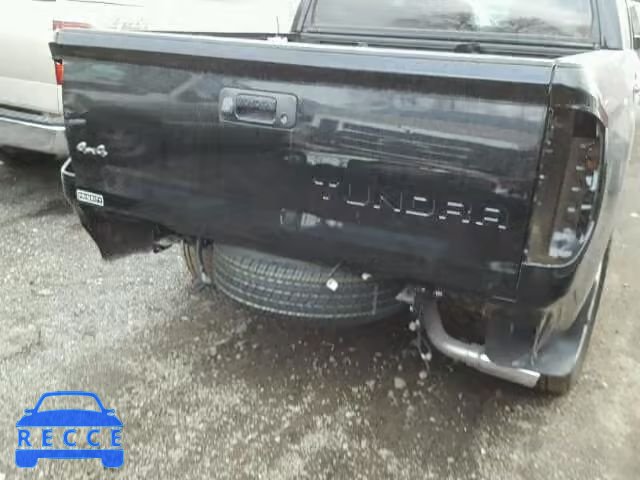2017 TOYOTA TUNDRA CREWMAX 5TFAY5F18HX610063 image 8