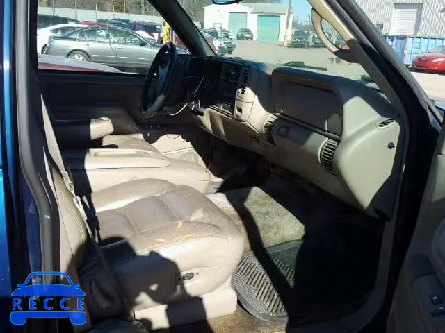 1997 GMC YUKON 1GKEK13R8VJ737985 image 4