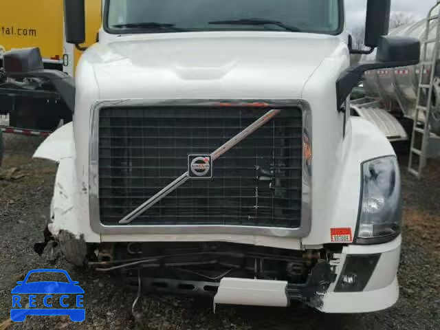 2012 VOLVO VNL 4V4NC9EH5CN561659 image 6