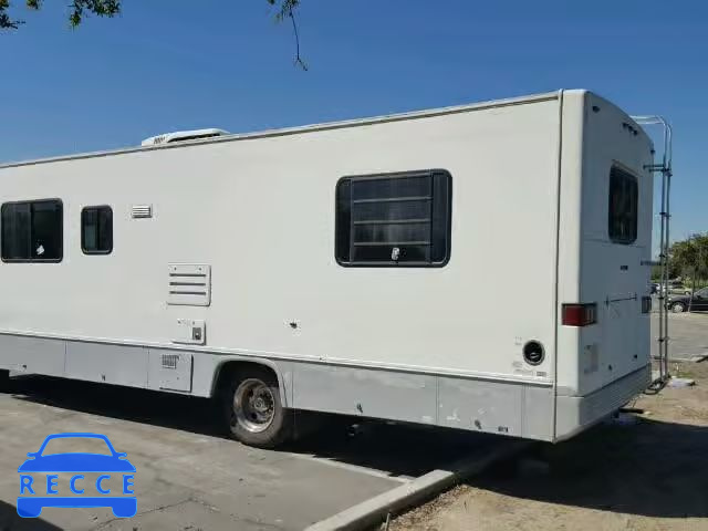 1995 CHEVROLET P30 1GBKP37N8S3326528 image 2