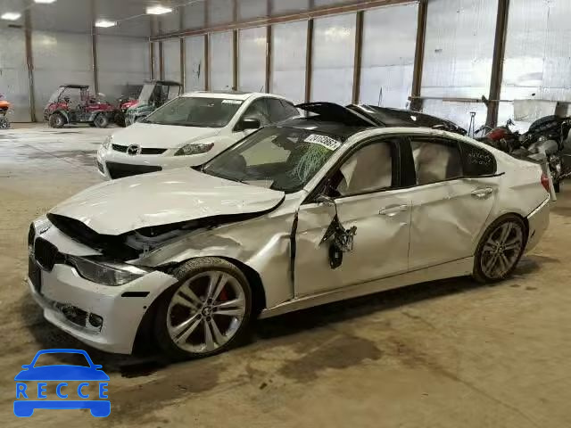 2013 BMW 335XI WBA3B9G56DNR90171 Bild 9