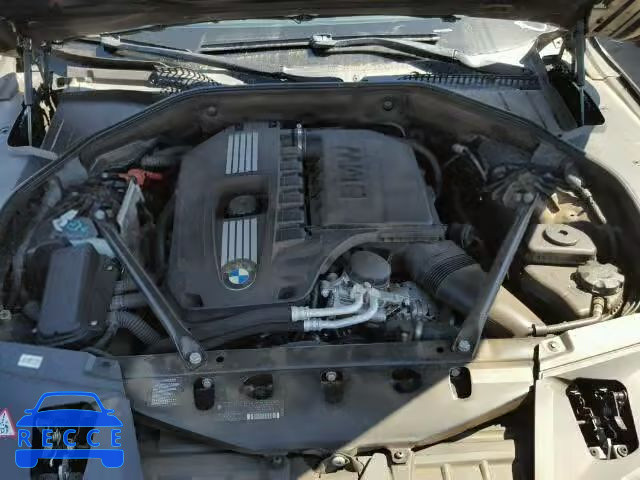 2011 BMW 740I WBAKA4C57BC613249 Bild 6