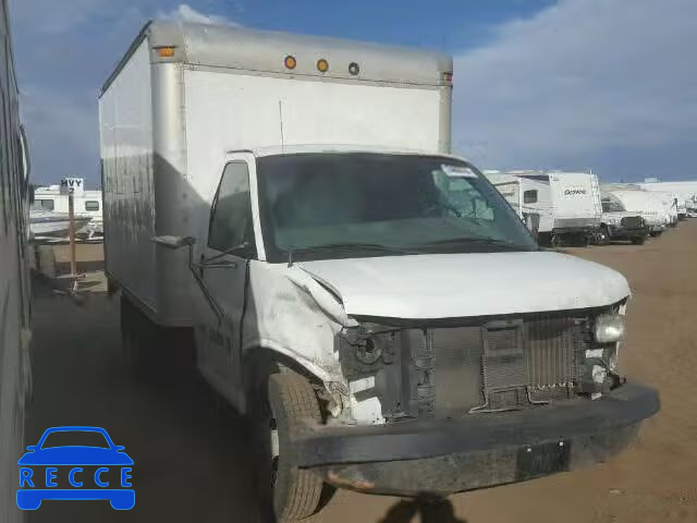 2004 CHEVROLET EXPRESS CU 1GBHG31U641232415 image 0