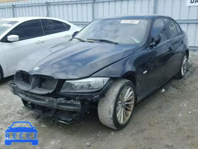 2011 BMW 328XI WBAPK7C59BA818359 Bild 1