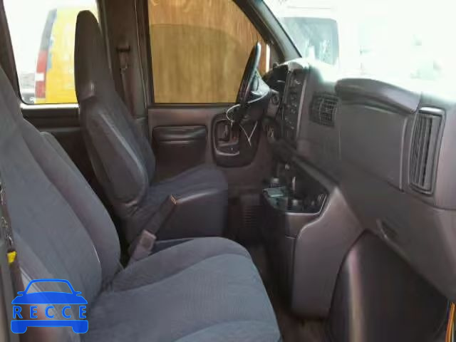 2002 CHEVROLET EXPRESS G1 1GNFG15R921240932 image 4