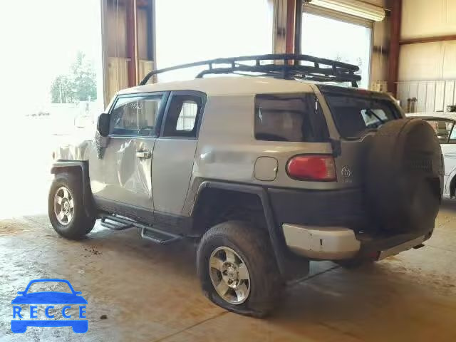 2010 TOYOTA FJ CRUISER JTEBU4BF2AK070610 image 2